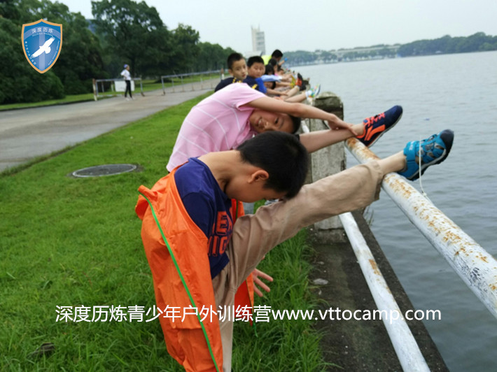 帆船夏令营晨练开始